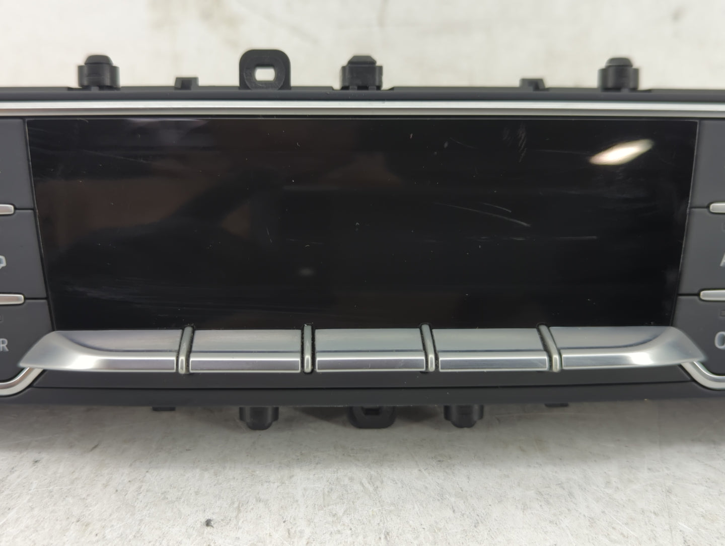 2017-2019 Audi Q7 Radio AM FM Cd Player Receiver Replacement P/N:4M0820043AB Fits Fits 2017 2018 2019 OEM Used Auto Parts - 