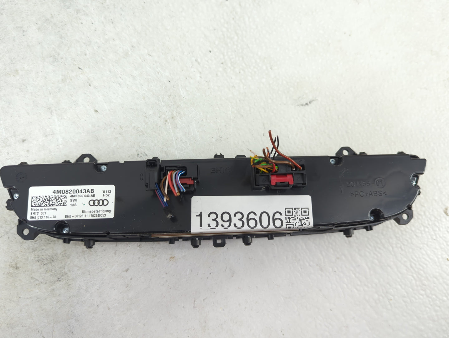 2017-2019 Audi Q7 Radio AM FM Cd Player Receiver Replacement P/N:4M0820043AB Fits Fits 2017 2018 2019 OEM Used Auto Parts - 