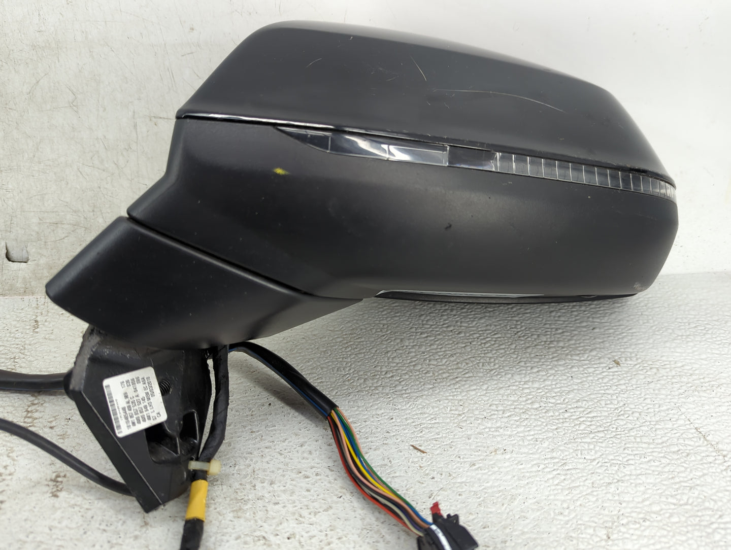 2017-2019 Audi Q7 Driver Side View Mirror - Left Door Mirror OEM Used - Oemusedautoparts1.com