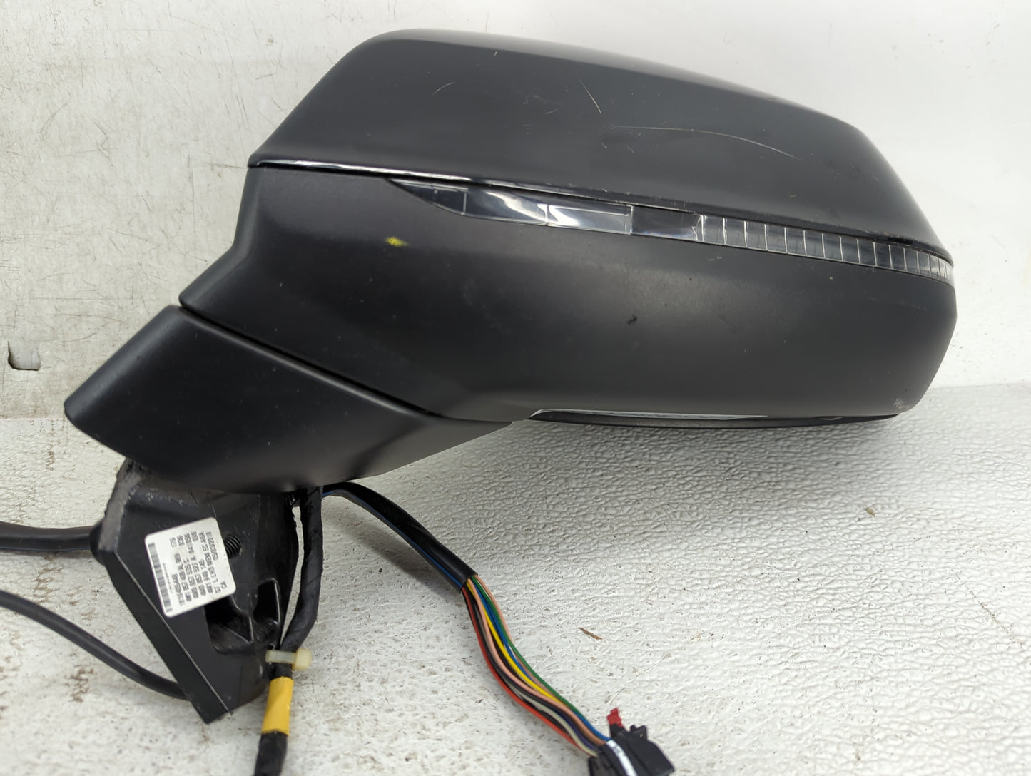 2017-2019 Audi Q7 Driver Side View Mirror - Left Door Mirror OEM Used - Oemusedautoparts1.com