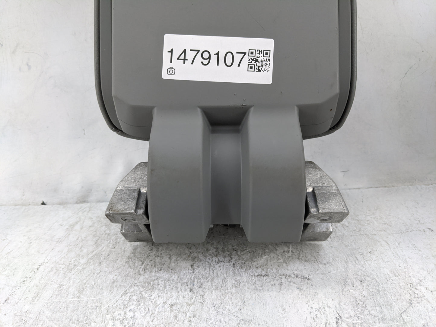 2018 Audi Q7 Center Console Armrest Cover Lid P/N:7281700A 4M0864207AF, 1317008-B Fits OEM Used Auto Parts - Oemusedautopart