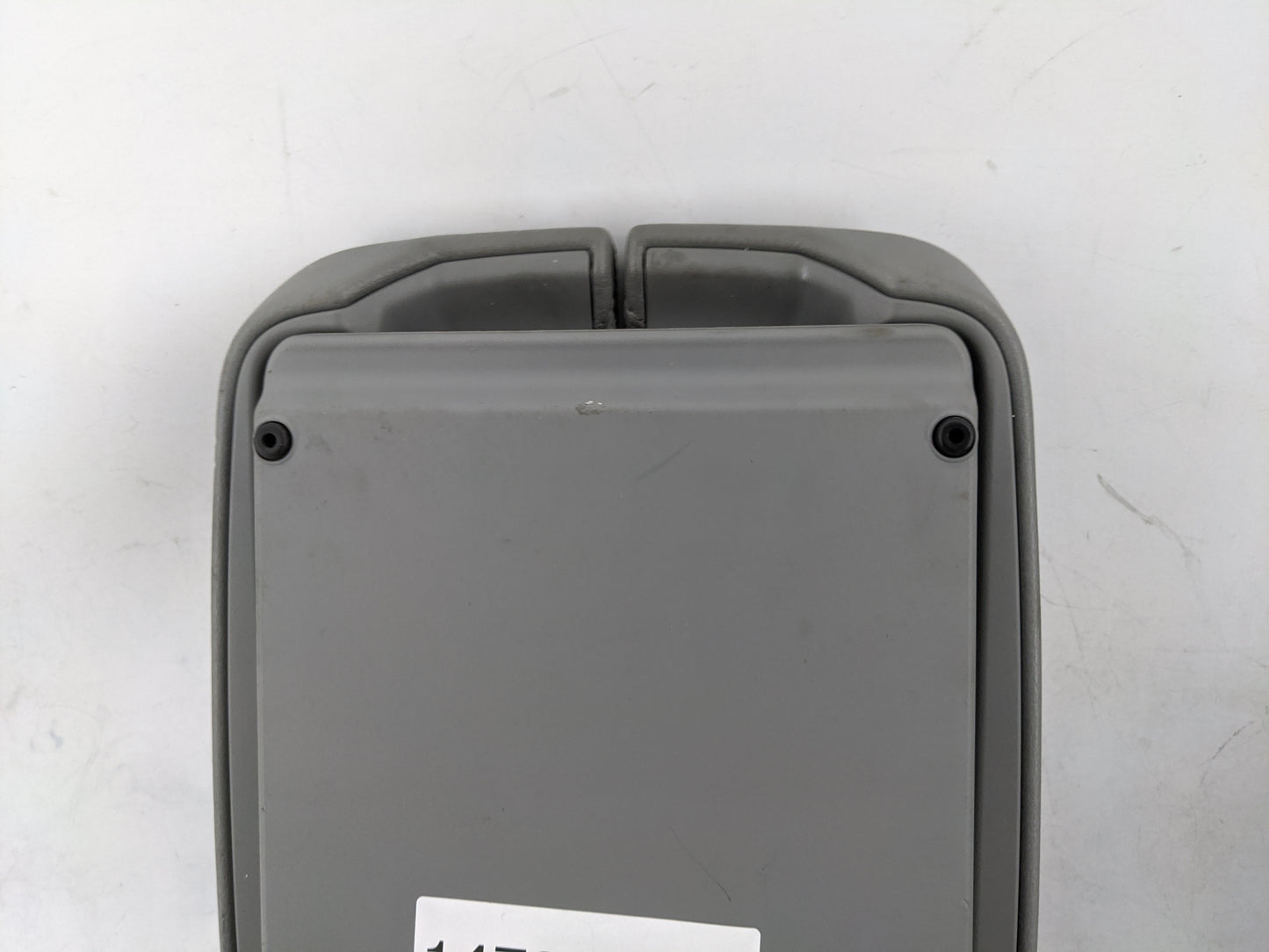 2018 Audi Q7 Center Console Armrest Cover Lid P/N:7281700A 4M0864207AF, 1317008-B Fits OEM Used Auto Parts - Oemusedautopart
