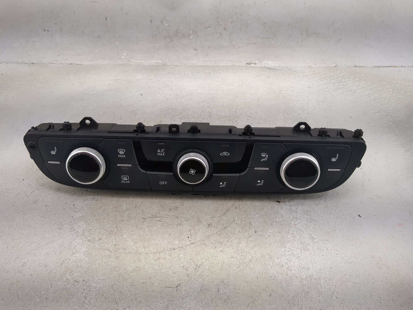 2017-2019 Audi Q7 Climate Control Module Temperature AC/Heater Replacement P/N:4M0820043R 4M0.820.043.R Fits Fits 2017 2018 