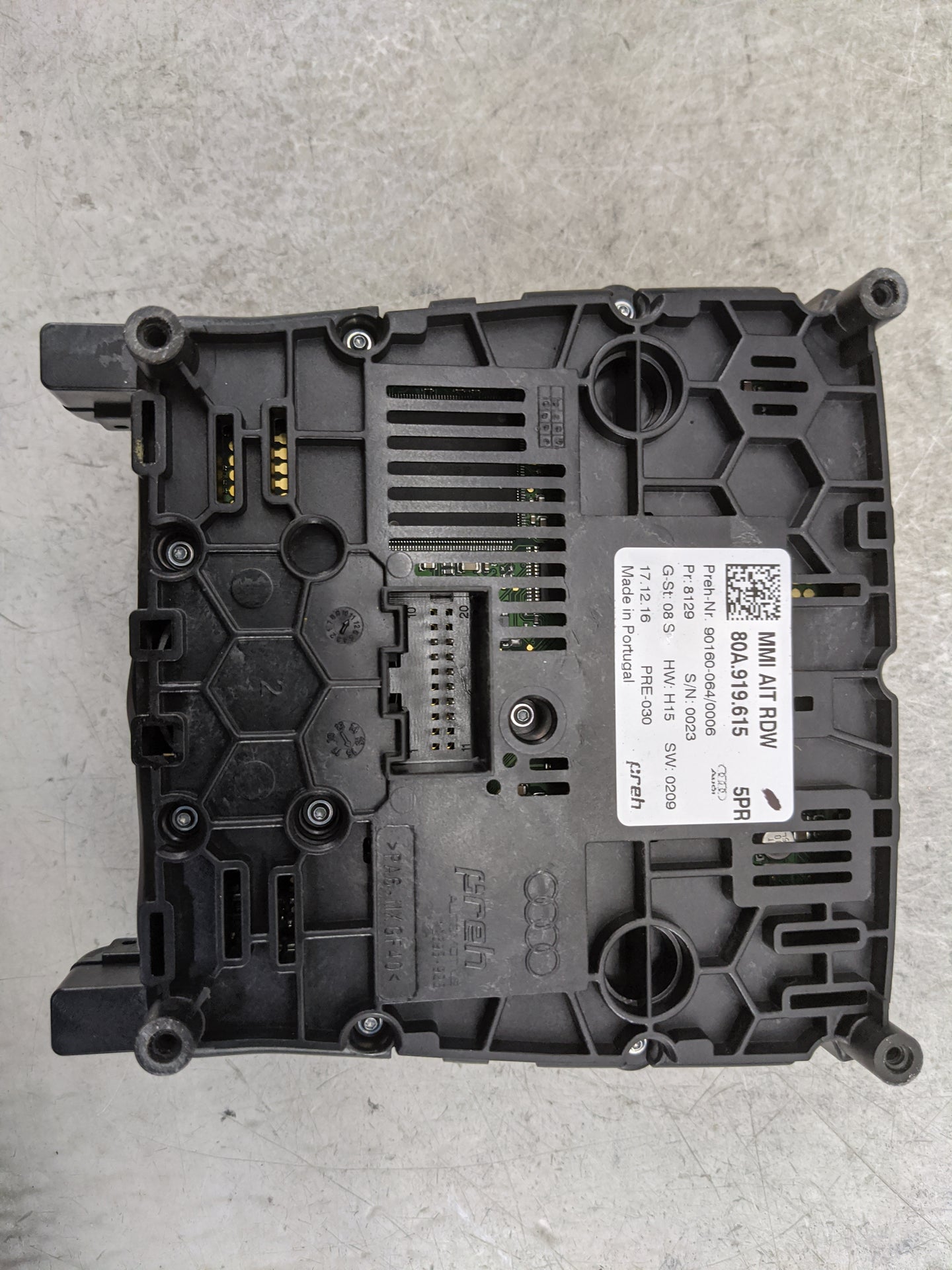 2018-2020 Audi Sq5 Radio Control Panel - Oemusedautoparts1.com