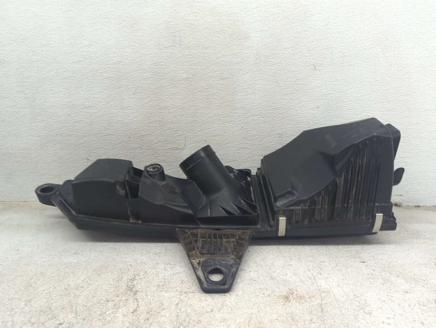 2018 Bmw 228i Air Cleaner Intake-duct Hose Tube - Oemusedautoparts1.com