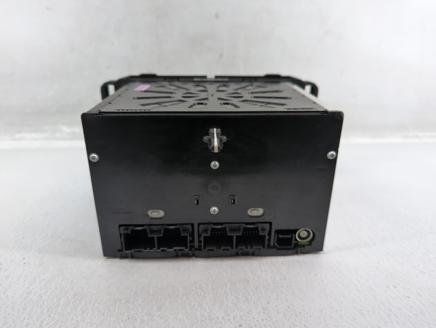 2018-2021 Bmw 230i Radio AM FM Cd Player Receiver Replacement P/N:8705962 Fits Fits 2018 2019 2020 2021 2022 OEM Used Auto P