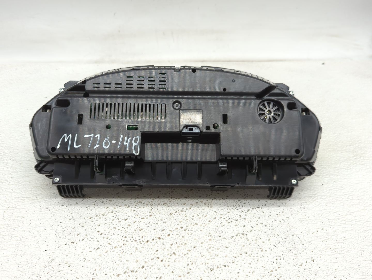 2013-2018 Bmw 320 Instrument Cluster Speedometer Gauges P/N:9232894 6991687-01 Miles:144K Fits OEM Used Auto Parts - Oemused