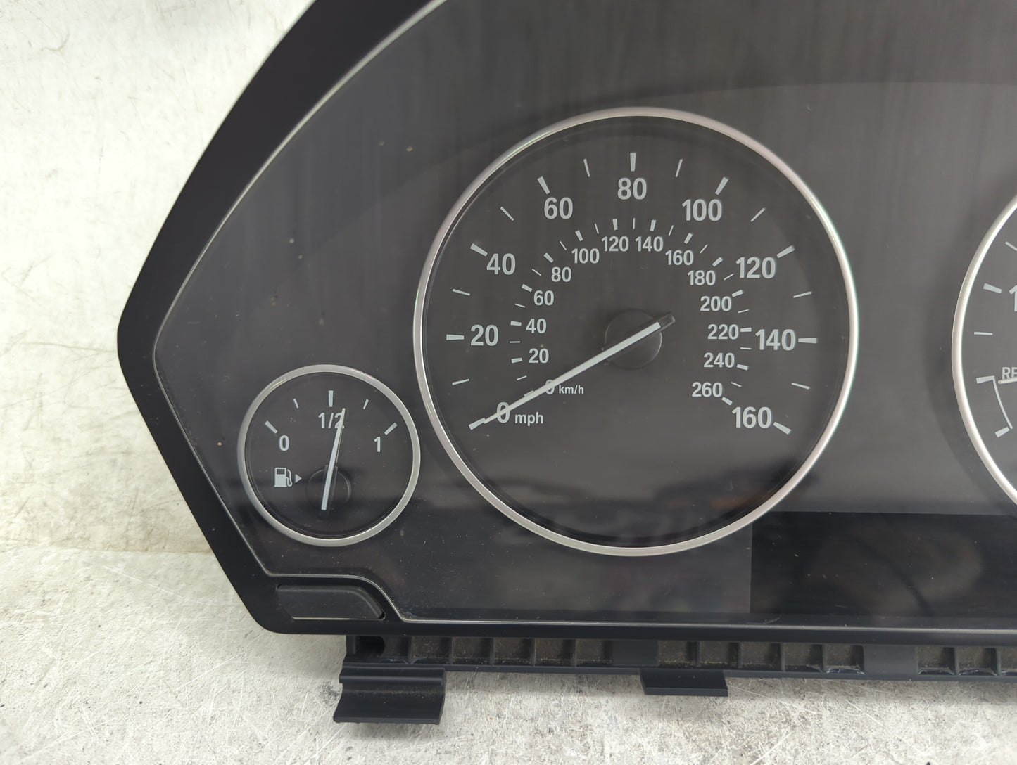 2013-2018 Bmw 320 Instrument Cluster Speedometer Gauges P/N:6991687-01 9232894 Miles:63K Fits OEM Used Auto Parts - Oemuseda