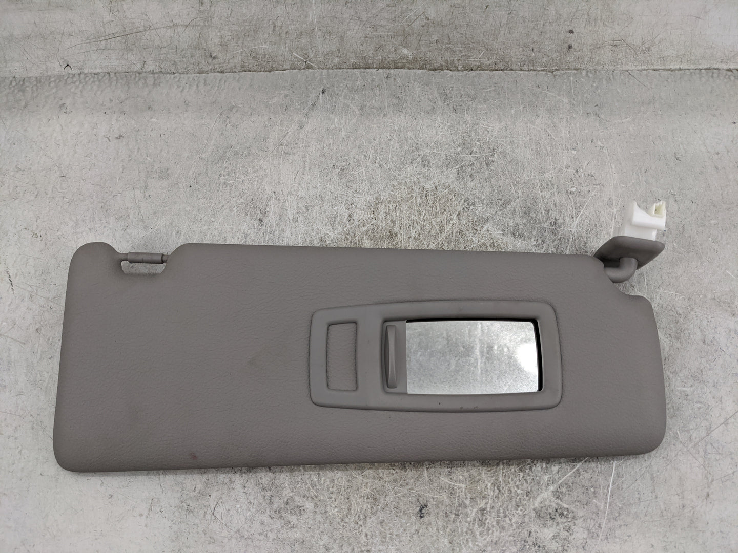 2012-2018 Bmw 320 Sun Visor Shade Replacement Passenger Right Mirror Fits Fits 2012 2013 2014 2015 2016 2017 2018 2019 2020 