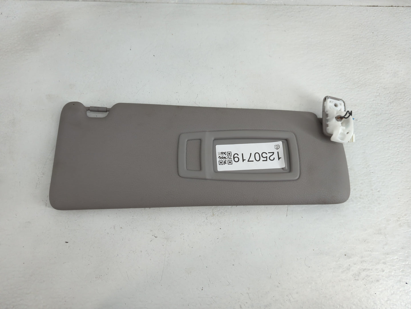 2012-2018 Bmw 320i Sun Visor Shade Replacement Passenger Right Mirror Fits Fits 2012 2013 2014 2015 2016 2017 2018 2019 2020
