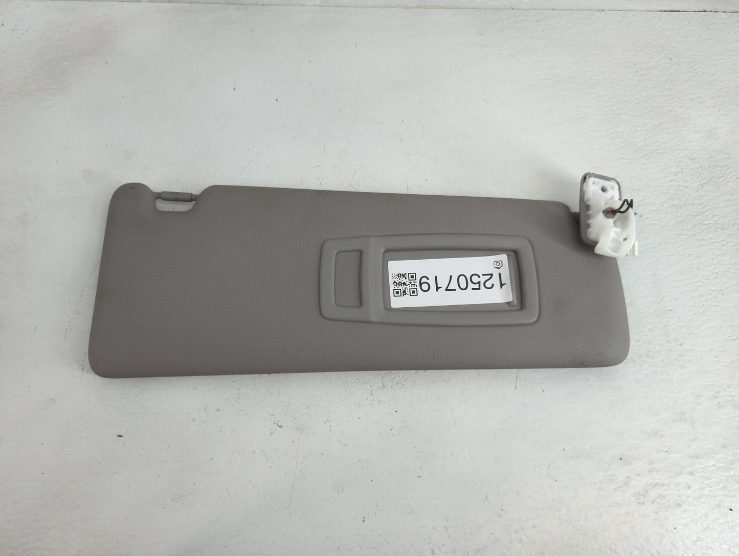 2012-2018 Bmw 320i Sun Visor Shade Replacement Passenger Right Mirror Fits Fits 2012 2013 2014 2015 2016 2017 2018 2019 2020