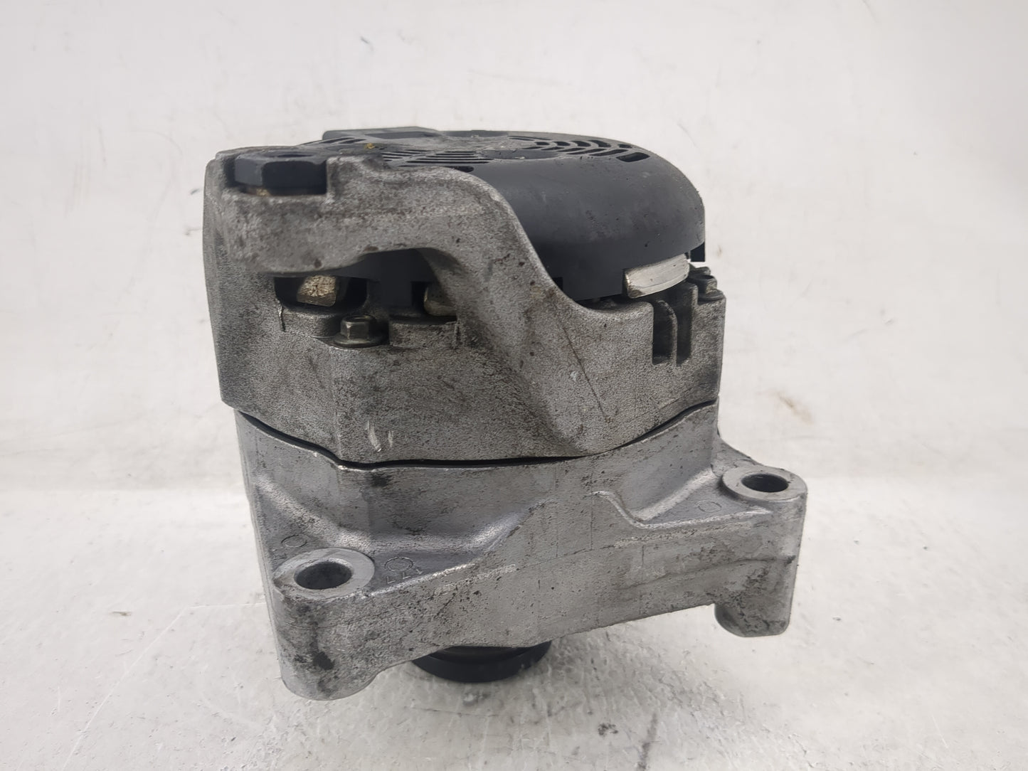 2012-2018 Bmw 320i Alternator Replacement Generator Charging Assembly Engine OEM P/N:7605478-06 Fits OEM Used Auto Parts - O
