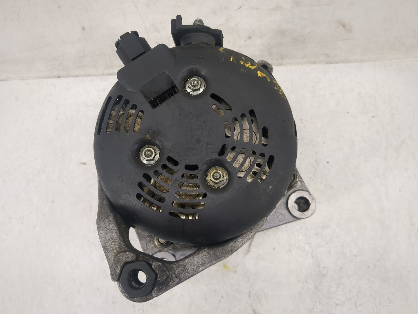 2012-2018 Bmw 320i Alternator Replacement Generator Charging Assembly Engine OEM P/N:7605478-06 Fits OEM Used Auto Parts - O