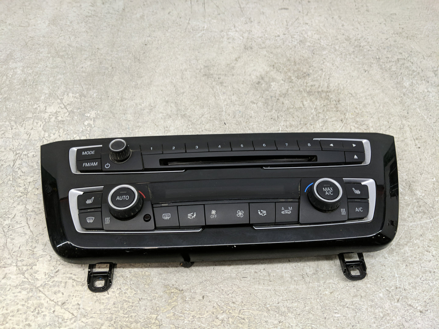 2017-2018 Bmw 320i Radio AM FM Cd Player Receiver Replacement P/N:6411 9363546-02 Fits Fits 2017 2018 2019 2020 2021 OEM Use