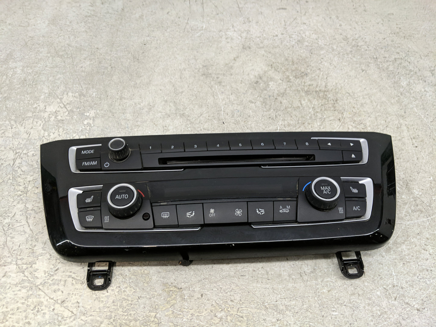 2017-2018 Bmw 320i Radio AM FM Cd Player Receiver Replacement P/N:6411 9363546-02 Fits Fits 2017 2018 2019 2020 2021 OEM Use