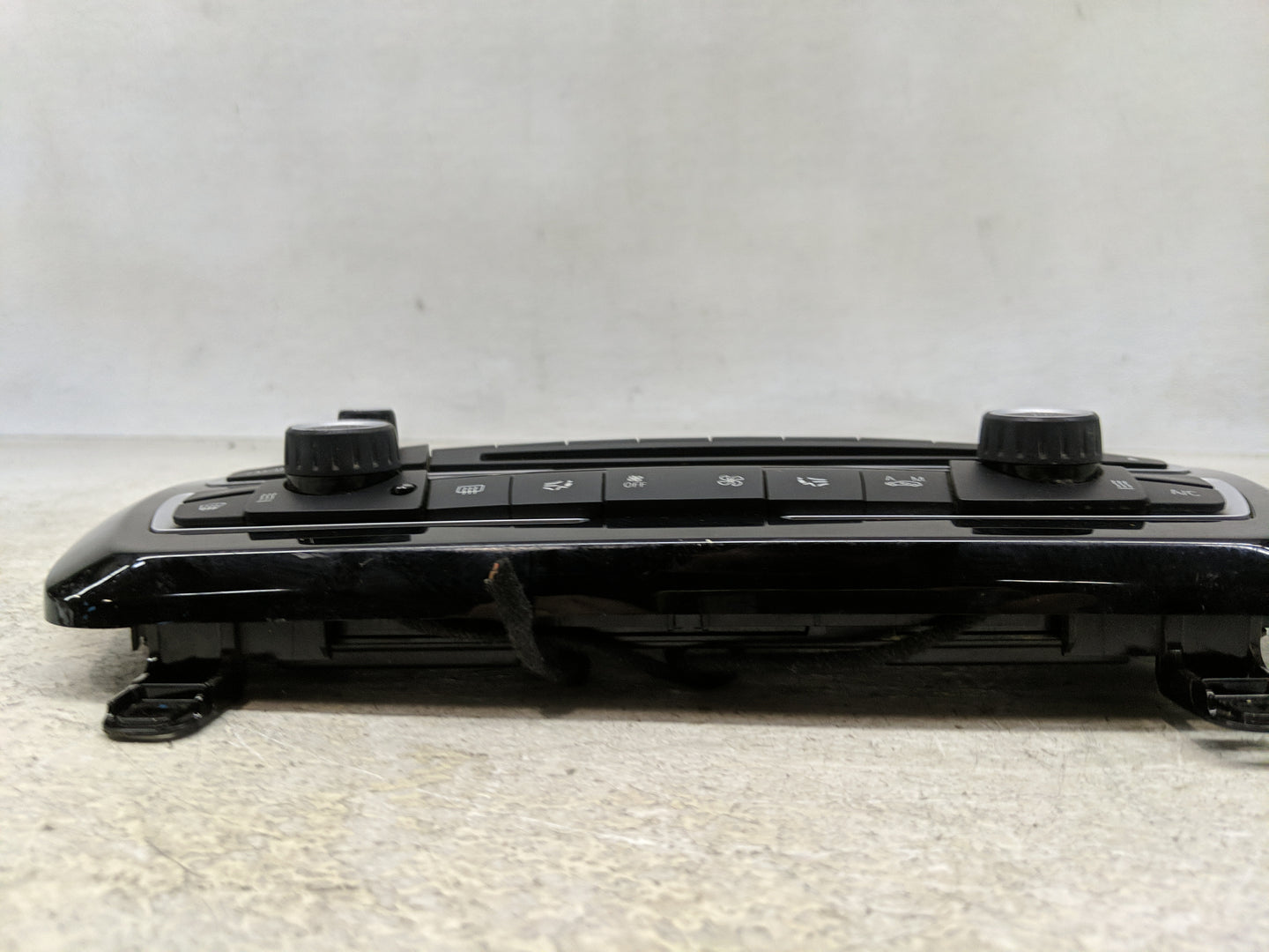 2017-2018 Bmw 320i Radio AM FM Cd Player Receiver Replacement P/N:6411 9363546-02 Fits Fits 2017 2018 2019 2020 2021 OEM Use