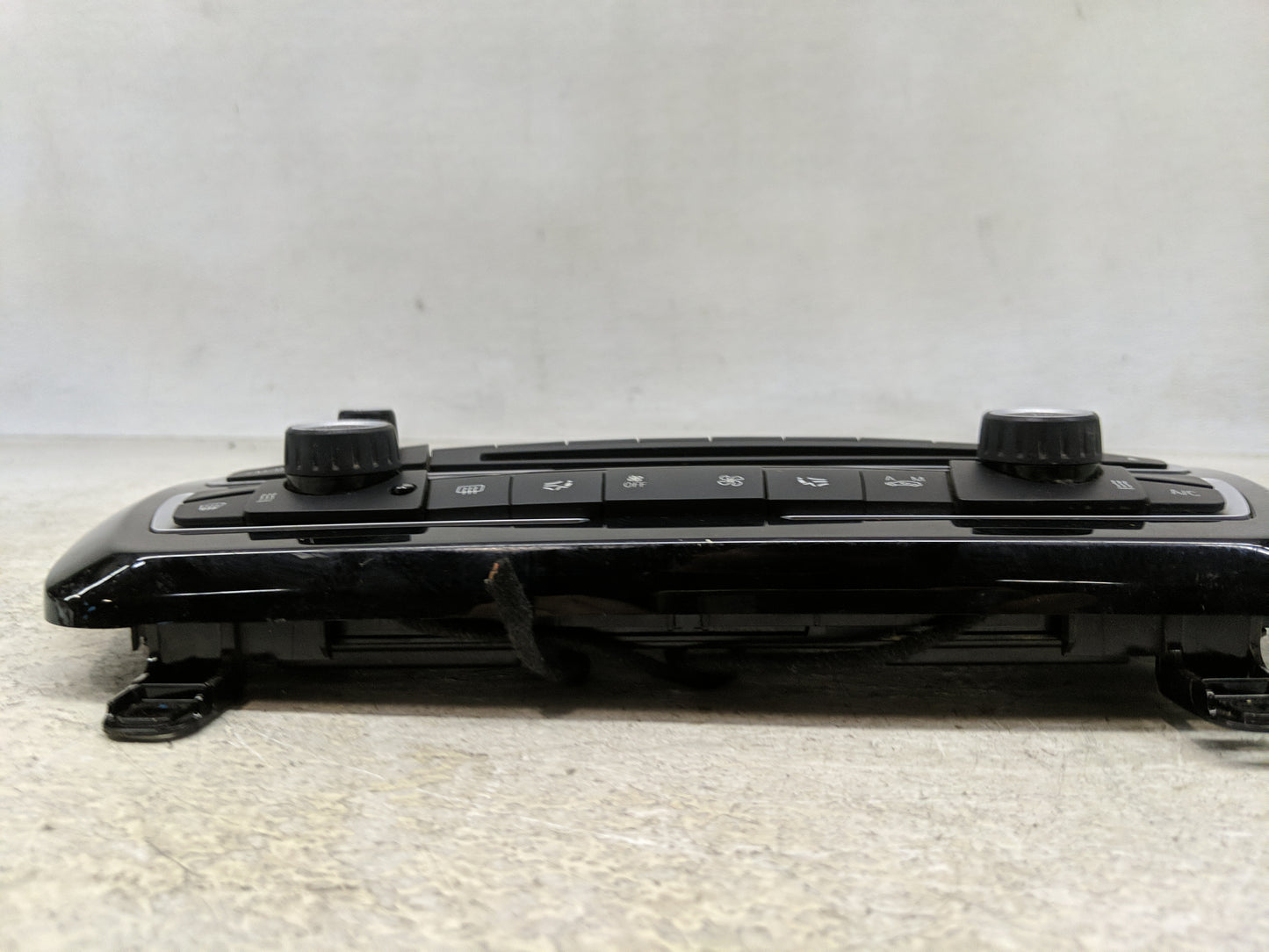 2017-2018 Bmw 320i Radio AM FM Cd Player Receiver Replacement P/N:6411 9363546-02 Fits Fits 2017 2018 2019 2020 2021 OEM Use