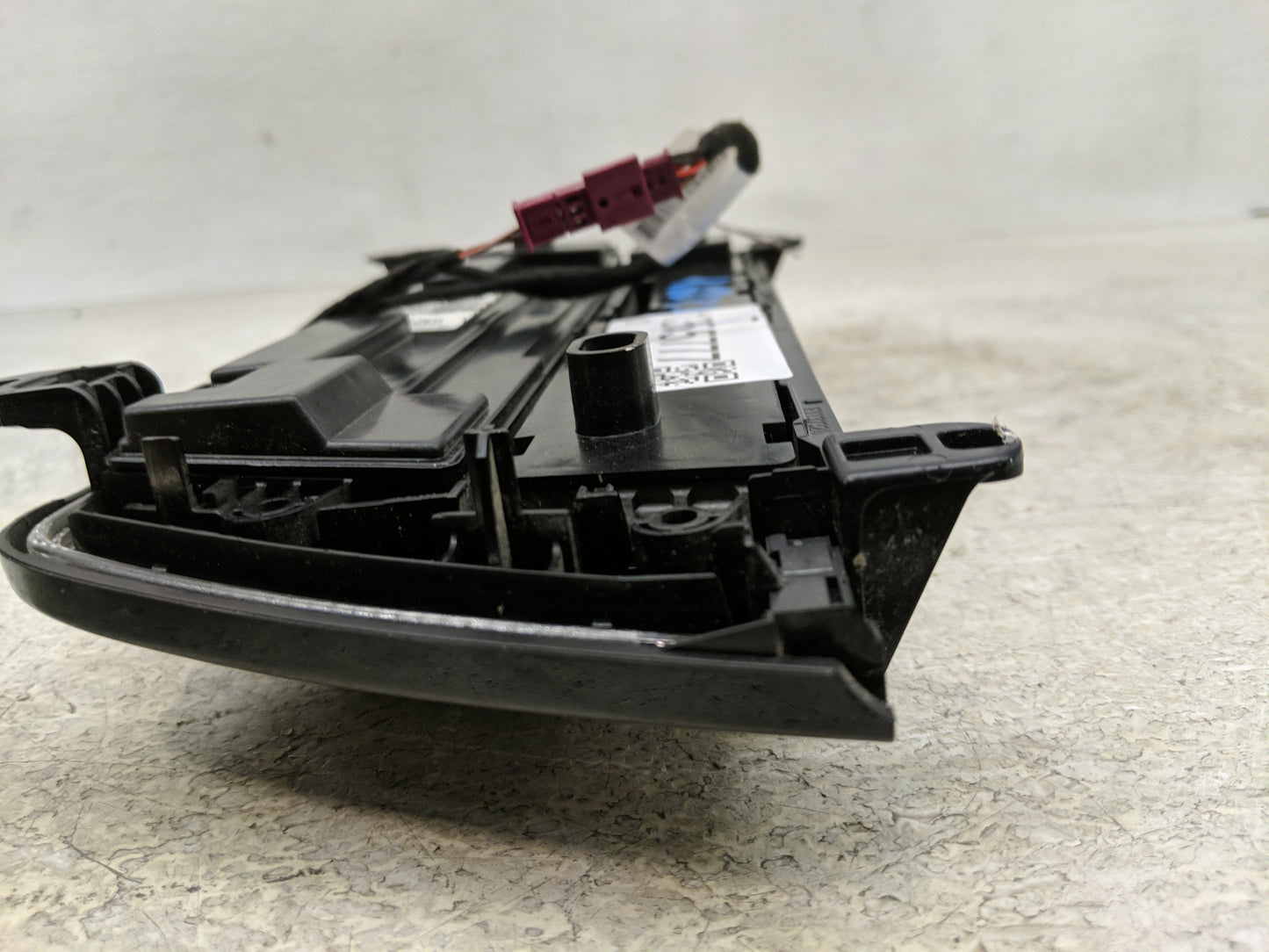 2017-2018 Bmw 320i Radio AM FM Cd Player Receiver Replacement P/N:6411 9363546-02 Fits Fits 2017 2018 2019 2020 2021 OEM Use