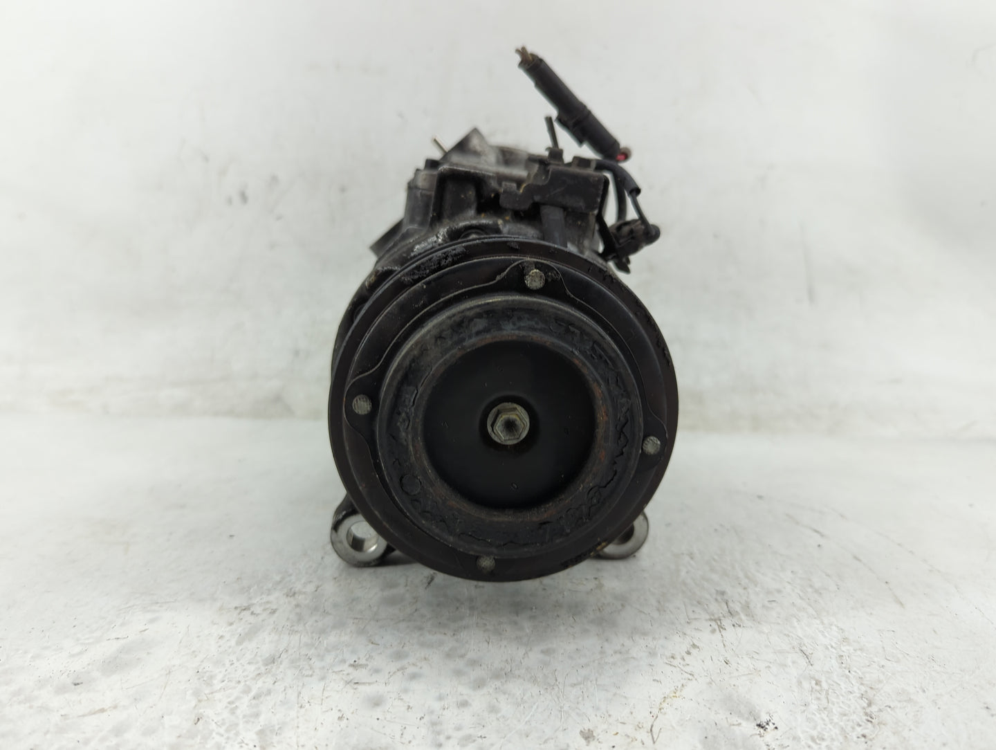2016-2018 Bmw 320i Air Conditioning A/c Ac Compressor Oem - Oemusedautoparts1.com