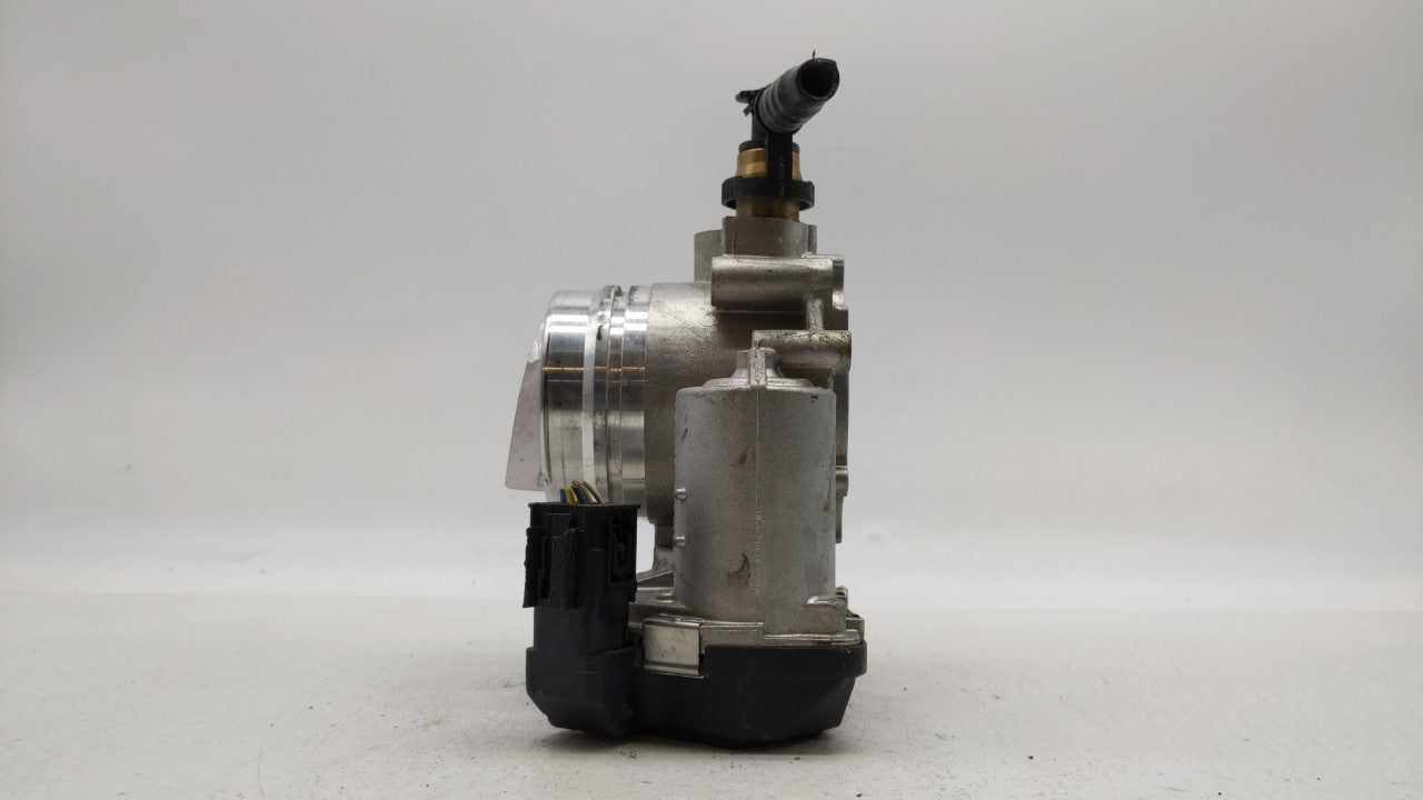 2012-2018 Bmw 320i Throttle Body P/N:A2C53355204 1354 7588625 Fits Fits 2012 2013 2014 2015 2016 2017 2018 OEM Used Auto Par