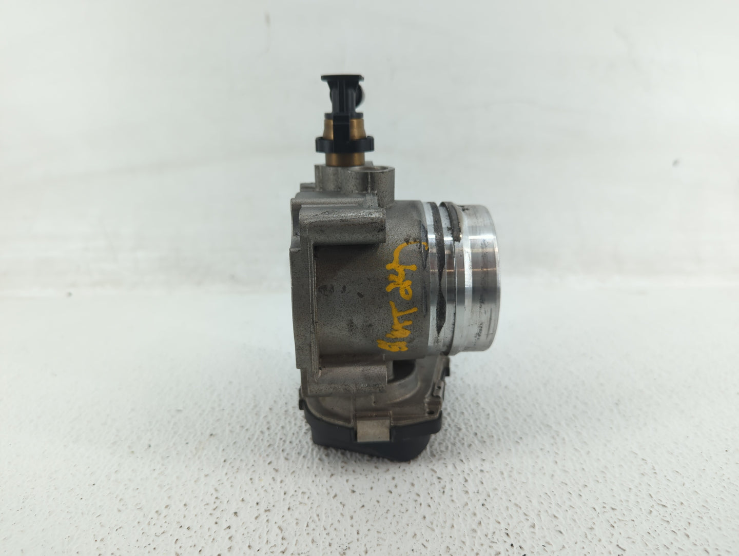 2012-2018 Bmw 320i Throttle Body P/N:1354 7588625-04 1354 7588625-03 Fits Fits 2012 2013 2014 2015 2016 2017 2018 OEM Used A