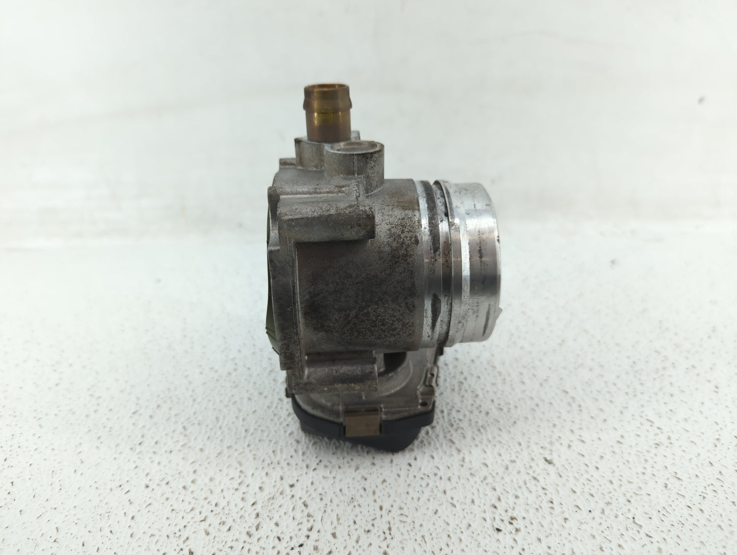 2012-2018 Bmw 320i Throttle Body P/N:1354 7588625-04 1354 7588625-03 Fits Fits 2012 2013 2014 2015 2016 2017 2018 OEM Used A