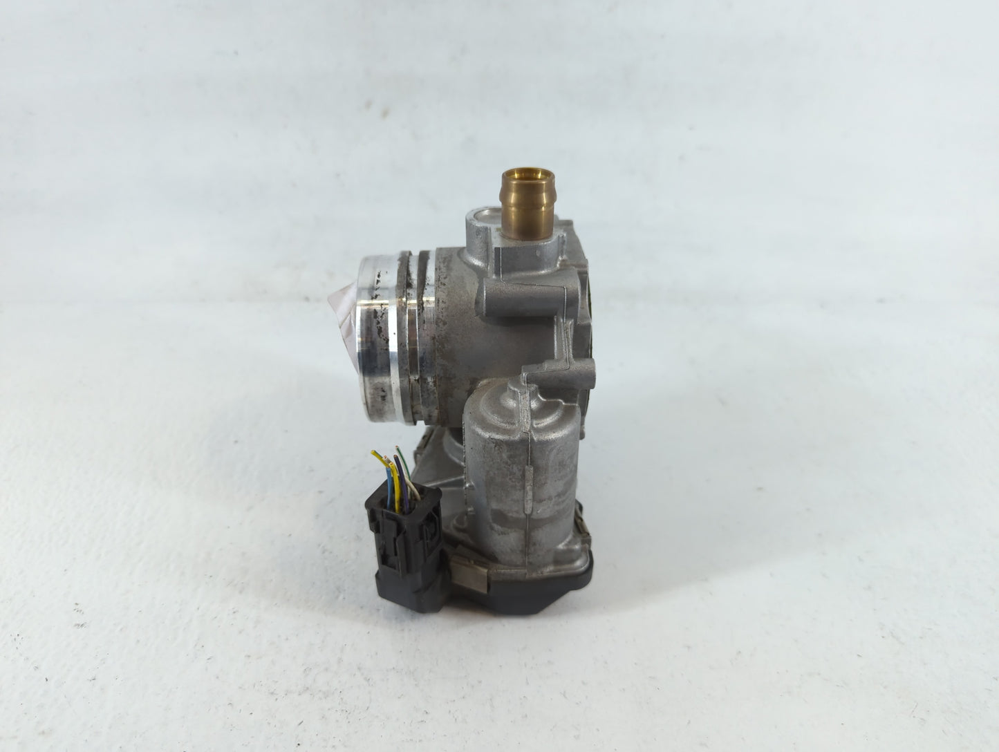 2012-2018 Bmw 320i Throttle Body P/N:1354 7588625-04 A2C83786800 Fits Fits 2012 2013 2014 2015 2016 2017 2018 OEM Used Auto 