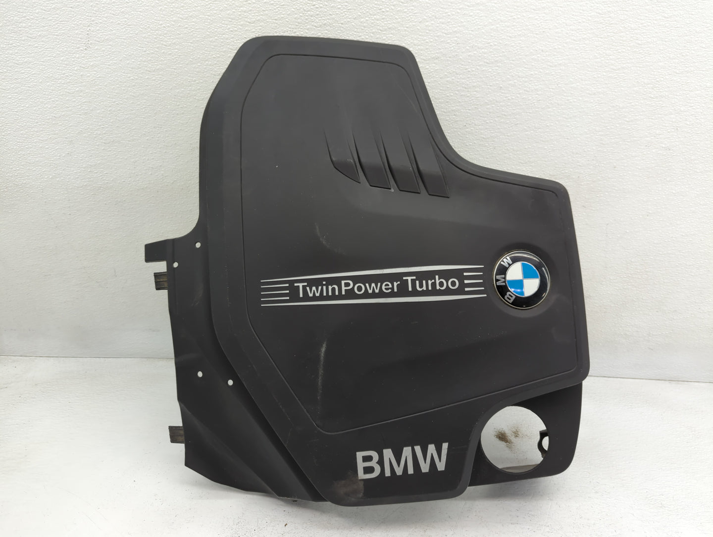 2018 Bmw 320i Engine Cover - Oemusedautoparts1.com