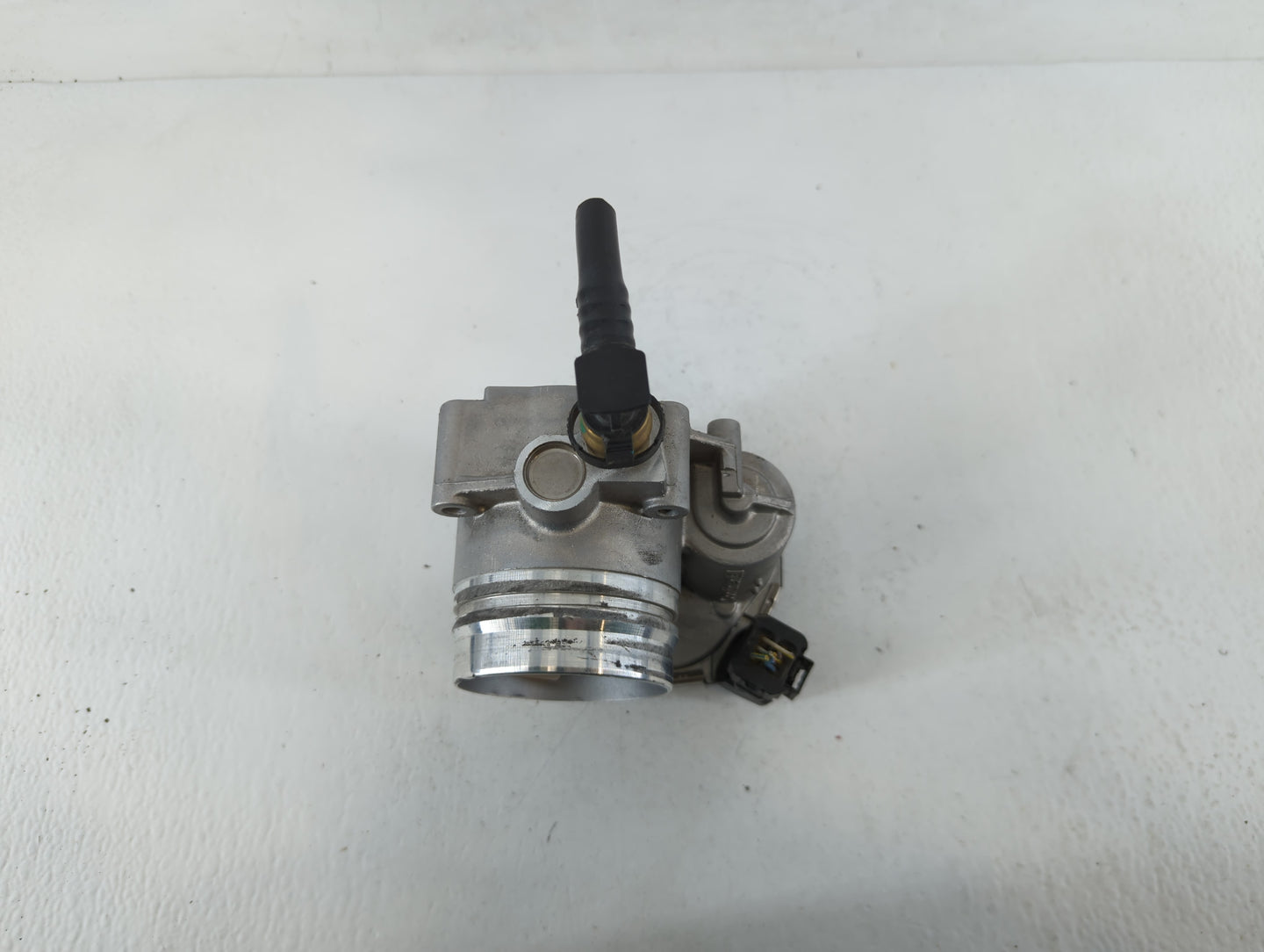 2012-2018 Bmw 320i Throttle Body P/N:1354 7588625-04 A2C83786800 Fits Fits 2012 2013 2014 2015 2016 2017 2018 OEM Used Auto 