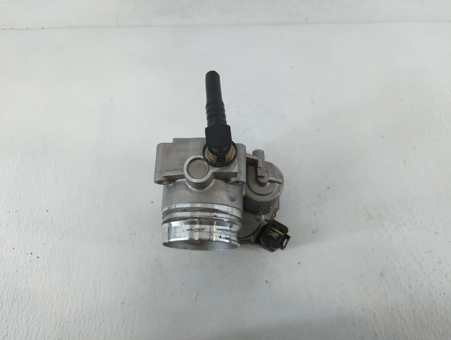 2012-2018 Bmw 320i Throttle Body P/N:1354 7588625-04 A2C83786800 Fits Fits 2012 2013 2014 2015 2016 2017 2018 OEM Used Auto 