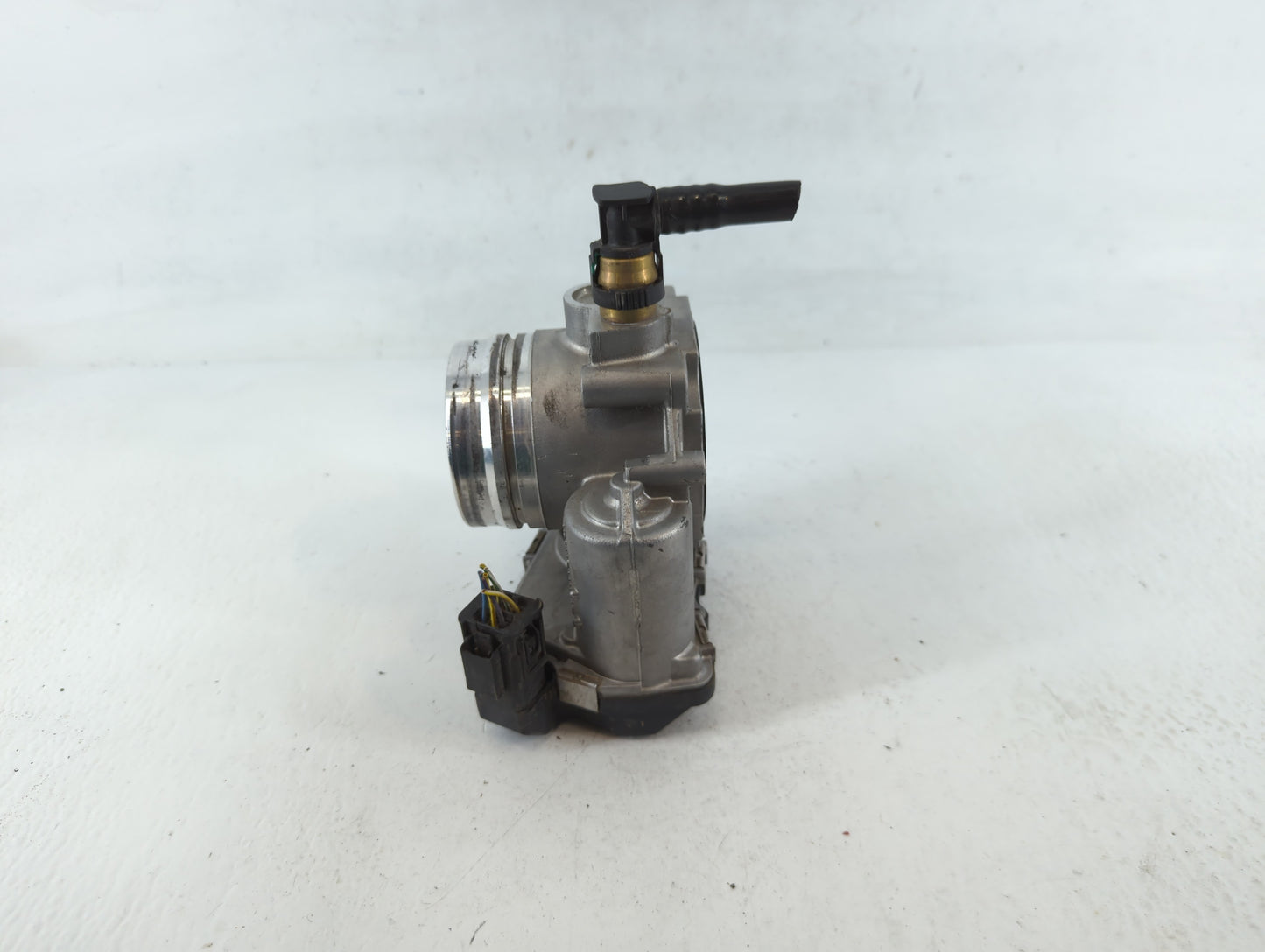 2012-2018 Bmw 320i Throttle Body P/N:1354 7588625-04 A2C83786800 Fits Fits 2012 2013 2014 2015 2016 2017 2018 OEM Used Auto 
