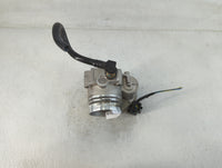 2012-2018 Bmw 320i Throttle Body P/N:1354 7588625-04 Fits Fits 2012 2013 2014 2015 2016 2017 2018 OEM Used Auto Parts - Oemu