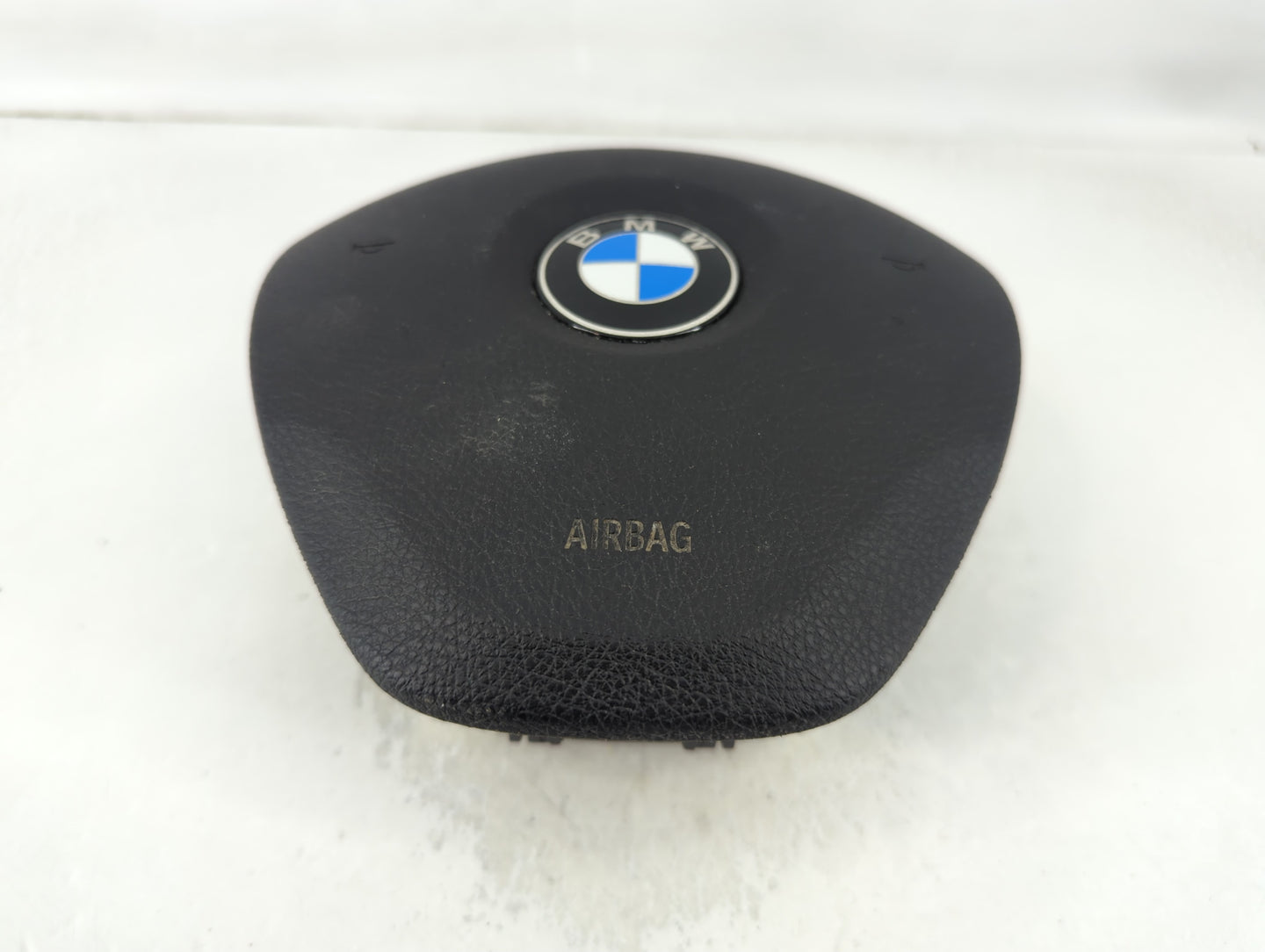 2012-2018 Bmw 320i Air Bag Driver Left Steering Wheel Mounted P/N:6871092-01 62557060N Fits OEM Used Auto Parts - Oemusedaut