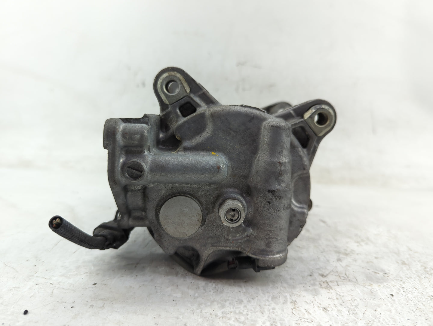 2018-2019 Bmw 330i Air Conditioning A/c Ac Compressor Oem - Oemusedautoparts1.com