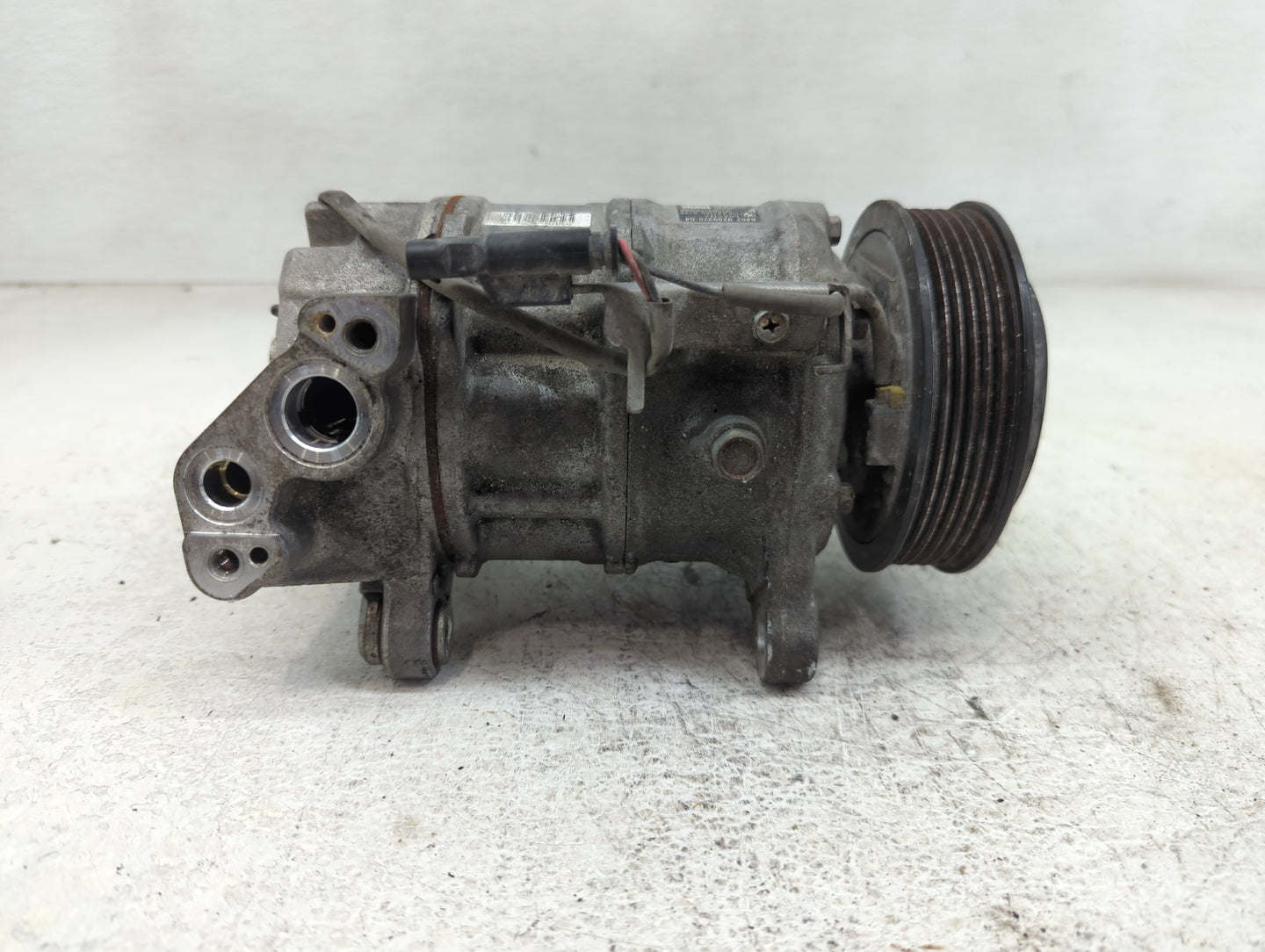 2018-2019 Bmw 330i Air Conditioning A/c Ac Compressor Oem - Oemusedautoparts1.com
