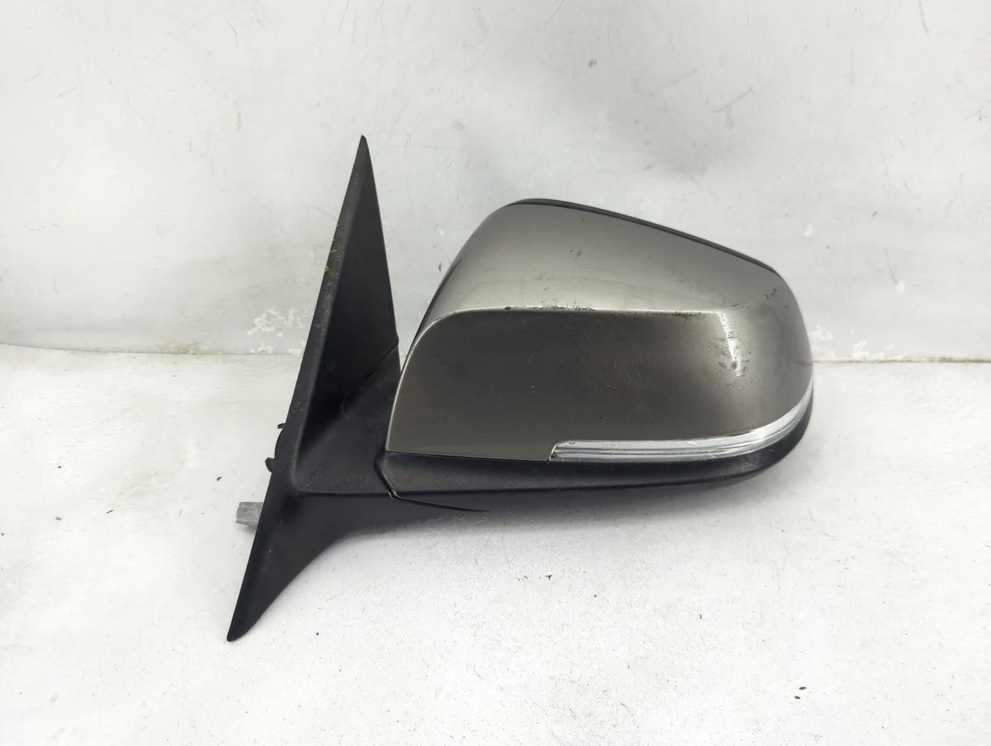 2017-2018 Bmw 330i Driver Side View Mirror - Left Door Mirror OEM Used - Oemusedautoparts1.com