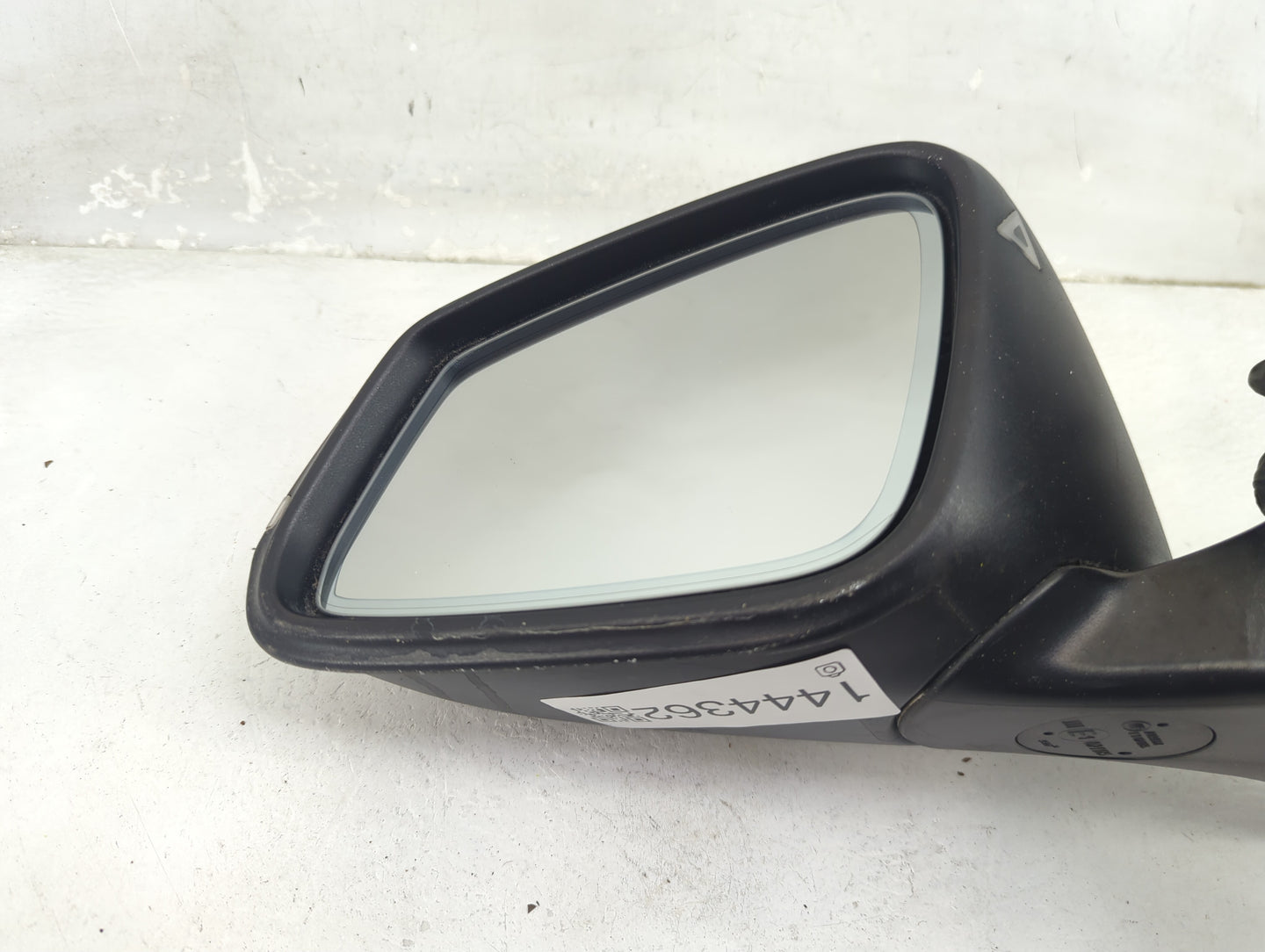 2017-2018 Bmw 330i Driver Side View Mirror - Left Door Mirror OEM Used - Oemusedautoparts1.com