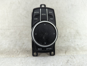 2017-2019 Bmw 330i Radio AM FM Cd Player Receiver Replacement P/N:65829866964 6582986696402 Fits OEM Used Auto Parts - Oemus