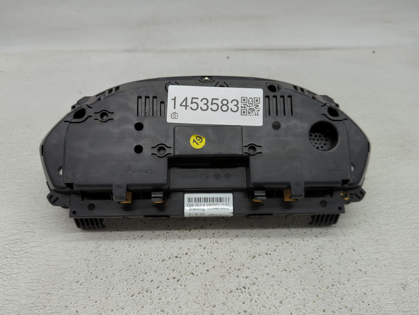 2018-2019 Bmw 330i Instrument Cluster Speedometer Gauges P/N:6210IK8803154 17649411 Miles:2K Fits Fits 2017 2018 2019 2020 O