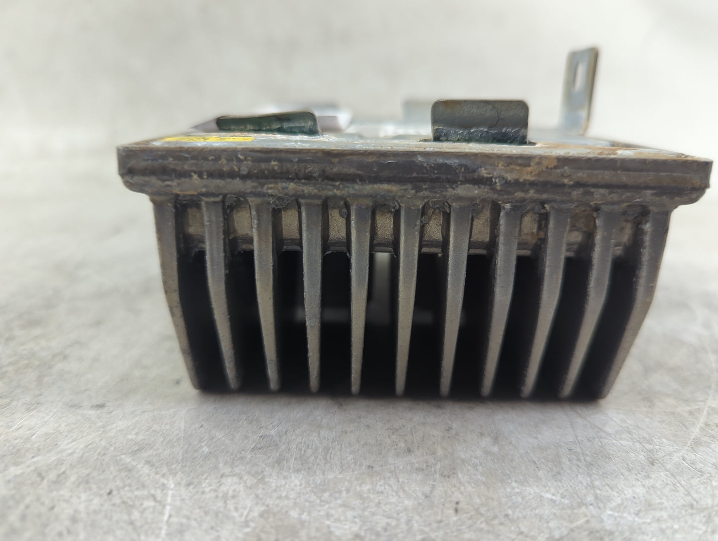 2017-2019 Bmw 330i Radio Speaker Amplifier 65129387658|7203033121 - Oemusedautoparts1.com