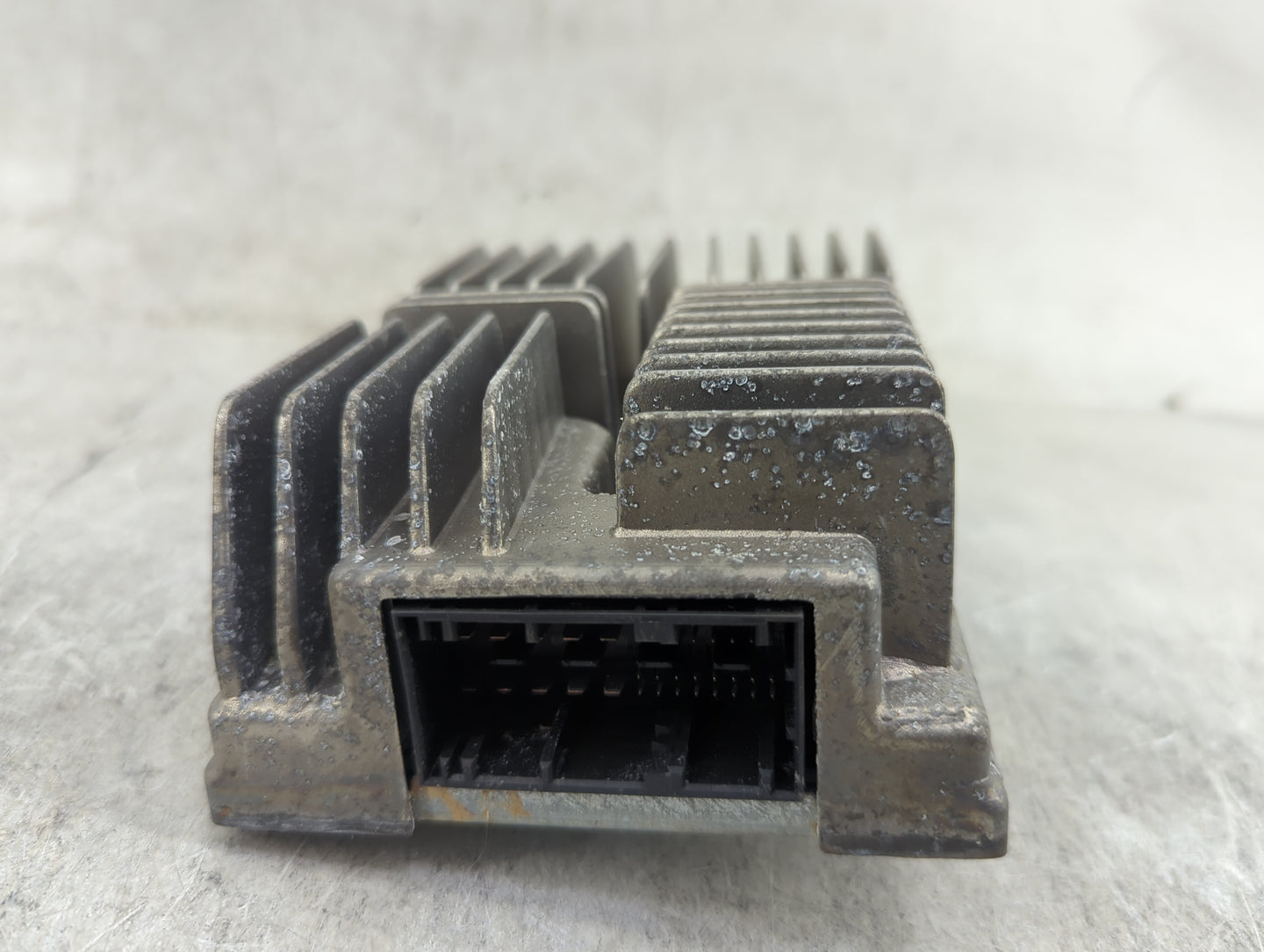 2017-2019 Bmw 330i Radio Speaker Amplifier 65129387658|7203033121 - Oemusedautoparts1.com