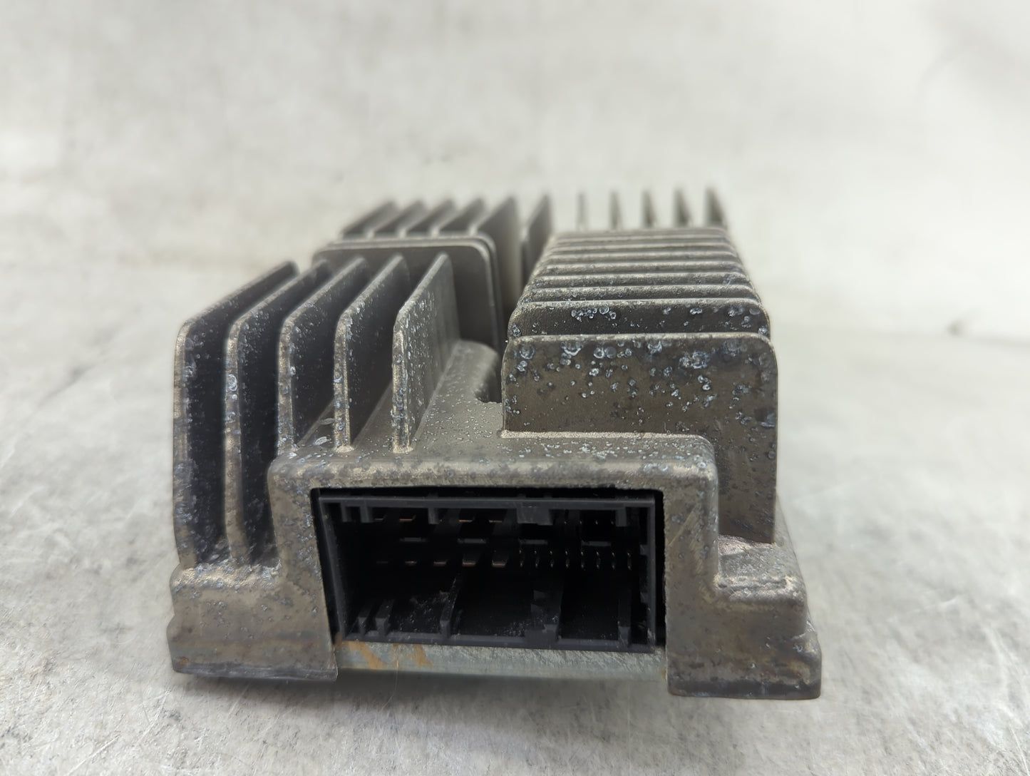 2017-2019 Bmw 330i Radio Speaker Amplifier 65129387658|7203033121 - Oemusedautoparts1.com