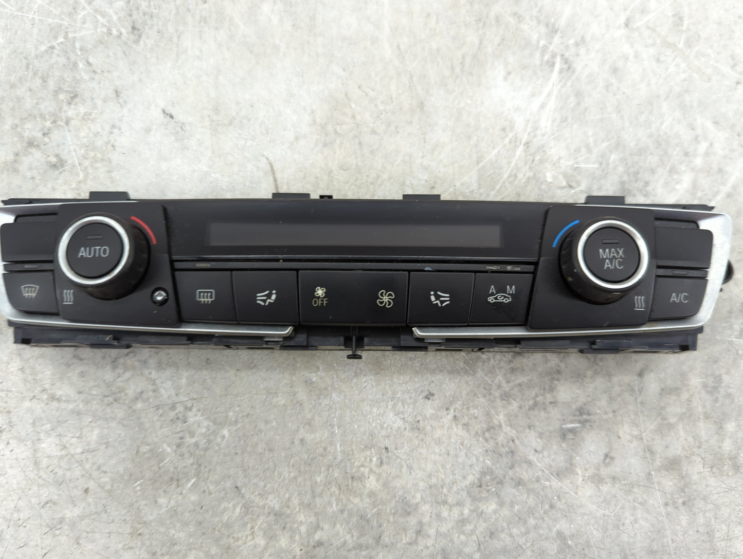 2017-2019 Bmw 330i Climate Control Module Temperature AC/Heater Replacement P/N:9363545-02 Fits OEM Used Auto Parts - Oemuse