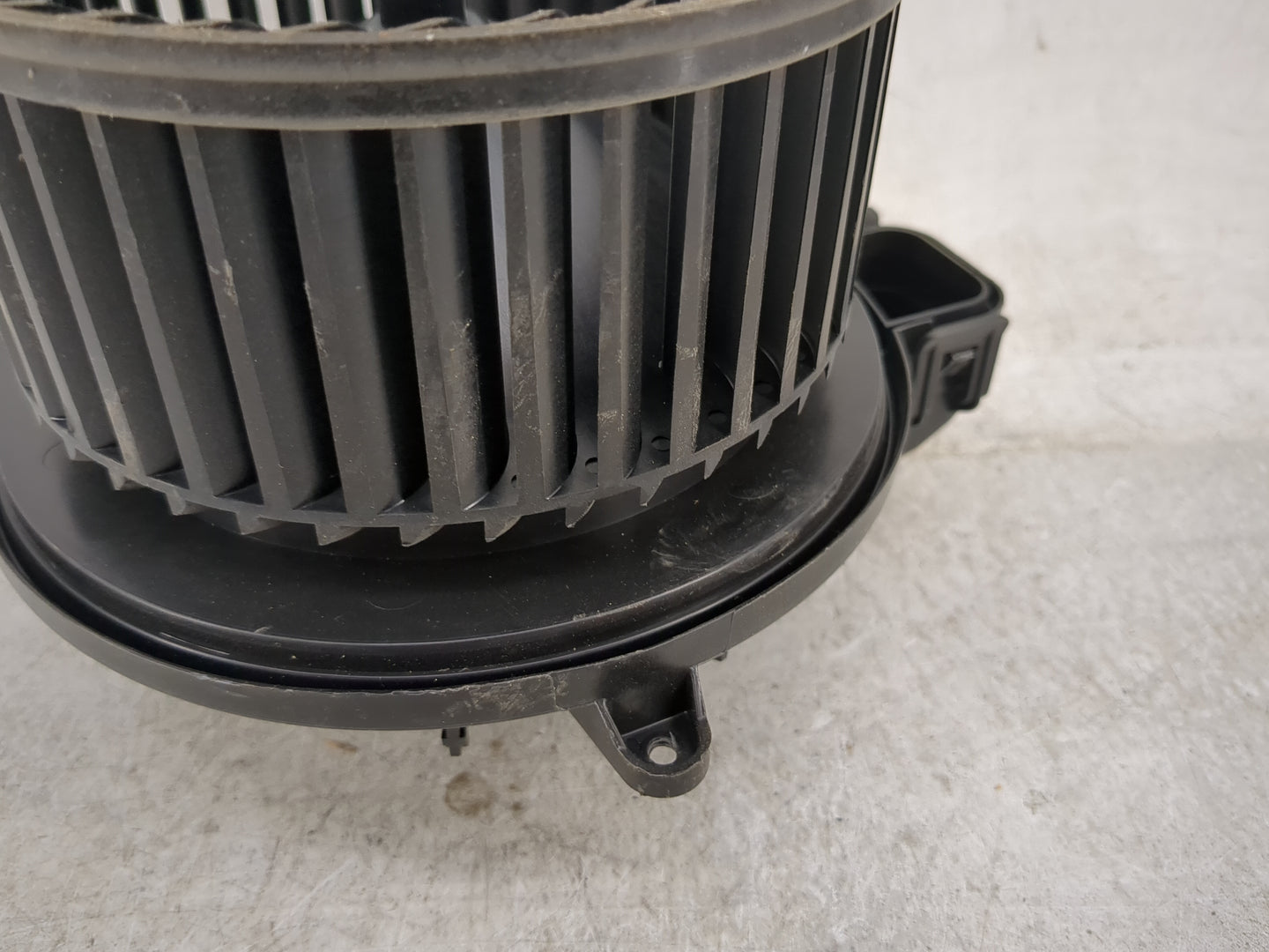 2017-2019 Bmw 330i Heater AC Blower Motor Fits Fits 2012 2013 2014 2015 2016 2017 2018 2019 2020 2021 OEM Used Auto Parts - 