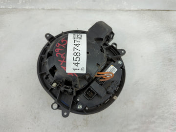 2017-2019 Bmw 330i Heater AC Blower Motor P/N:9319919-01 T954493-A Fits Fits 2012 2013 2014 2015 2016 2017 2018 2019 2020 2021 OEM Used Auto Parts