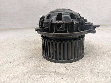2017-2019 Bmw 330i Heater AC Blower Motor P/N:T954493-A T921557 Fits Fits 2012 2013 2014 2015 2016 2017 2018 2019 2020 2021 OEM Used Auto Parts
