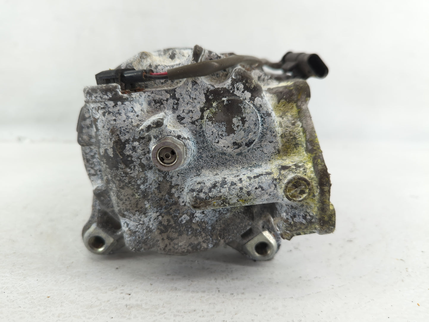 2018-2019 Bmw 330i Air Conditioning A/c Ac Compressor Oem - Oemusedautoparts1.com