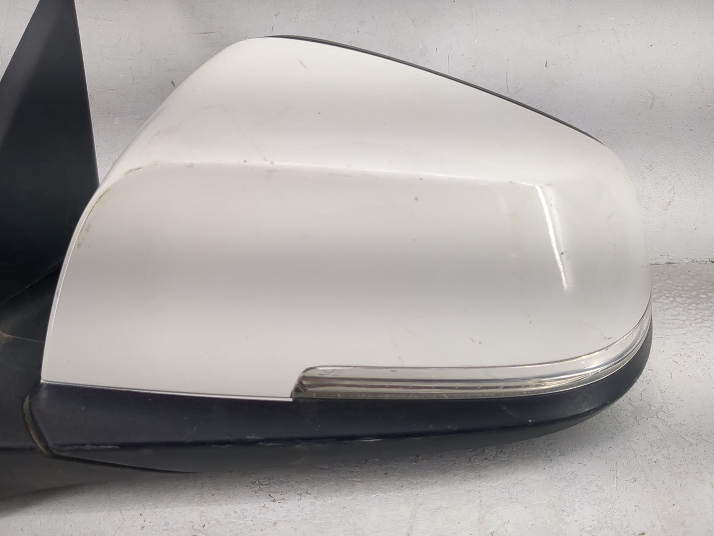 2018 Bmw 335i Passenger Right Side View Manual Door Mirror White - Oemusedautoparts1.com