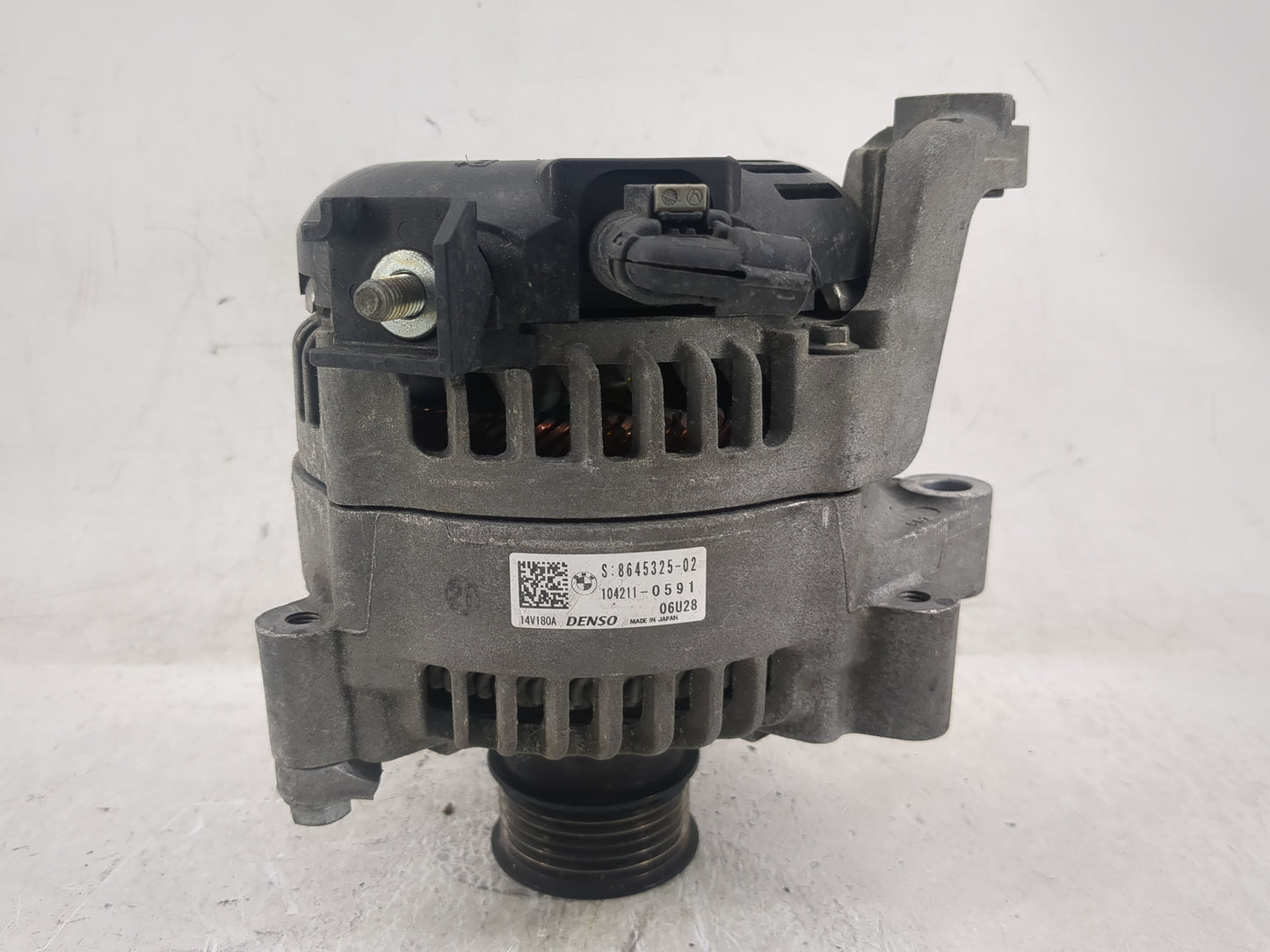 2017-2020 Bmw 430i Alternator Replacement Generator Charging Assembly Engine OEM P/N:104211-0591 8645325-02 Fits OEM Used Au