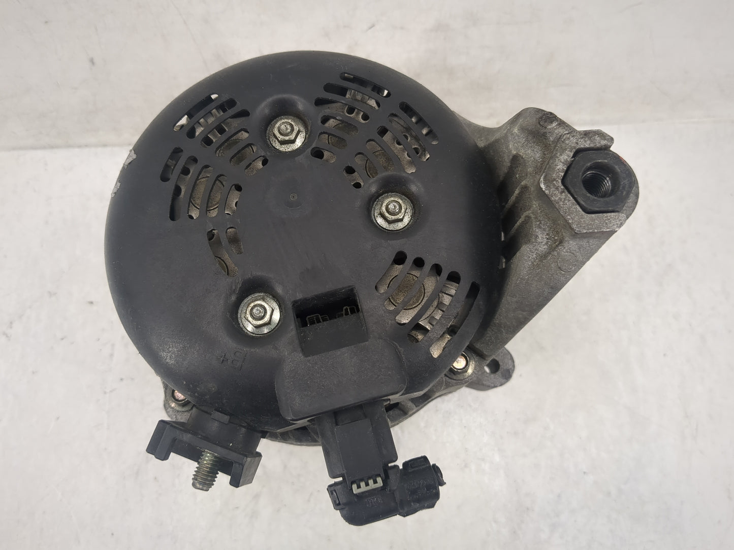 2017-2020 Bmw 430i Alternator Replacement Generator Charging Assembly Engine OEM P/N:104211-0591 8645325-02 Fits OEM Used Au